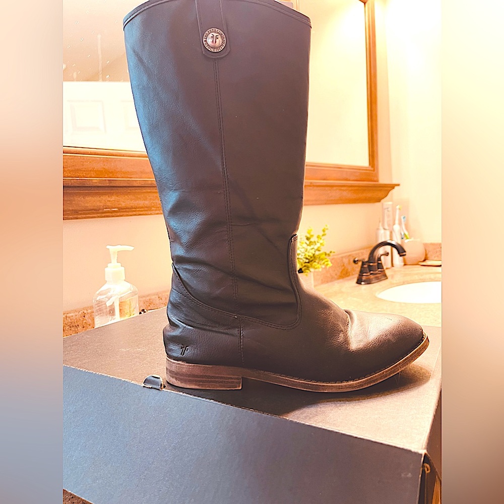 Frye black Melissa Button boots size 4